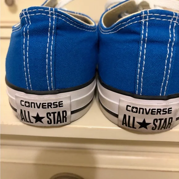 Converse Chuck Taylor’s Low Tops - Picture 3 of 5
